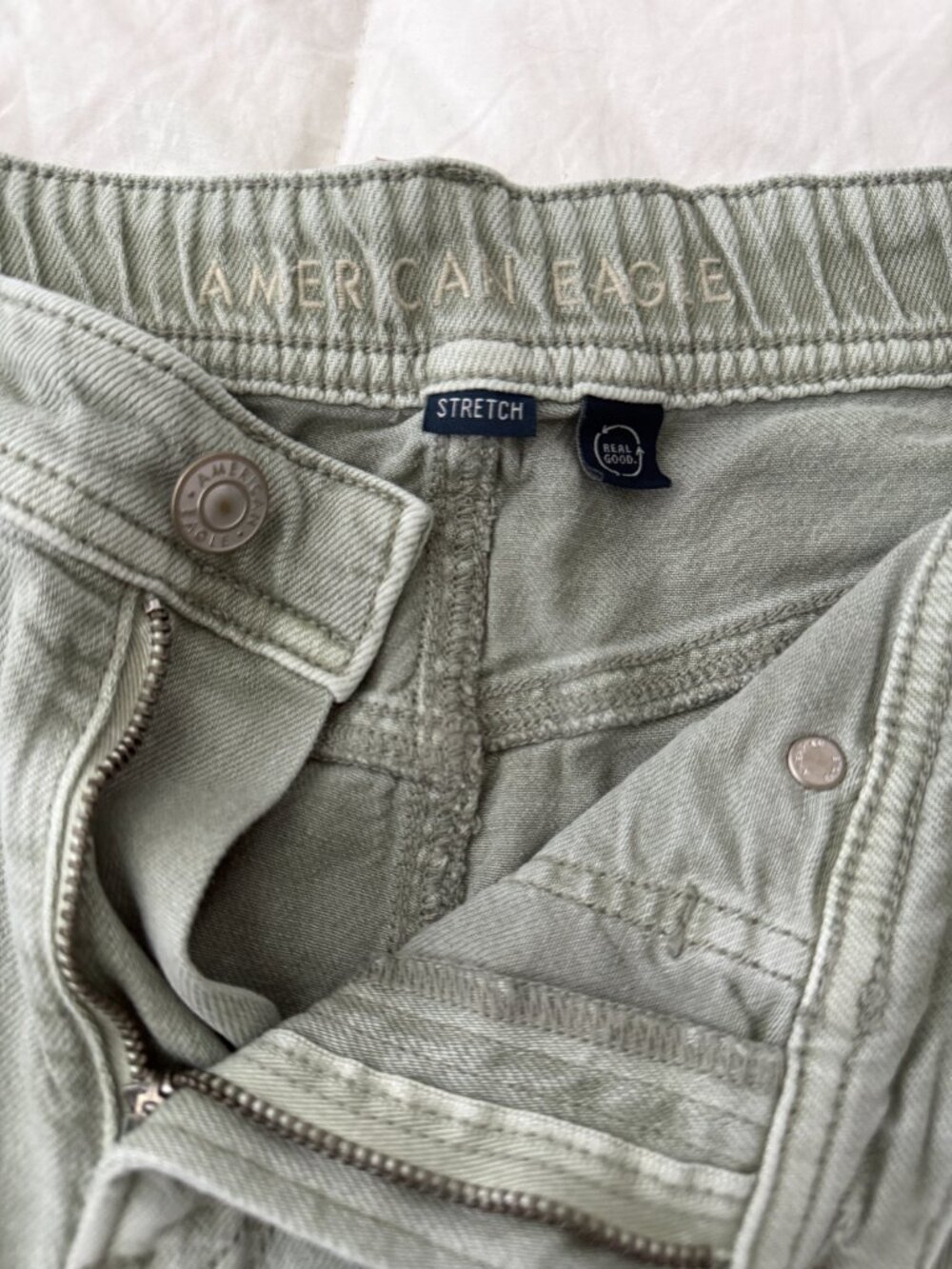 American Eagle denim Shorts - Picture 3 of 4
